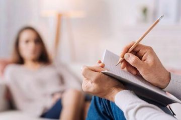 Коли варто звернутись до лікаря-психіатра